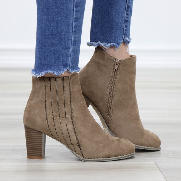Faux Suede Bock Heel Ankle Bootie - Picture 4 of 13